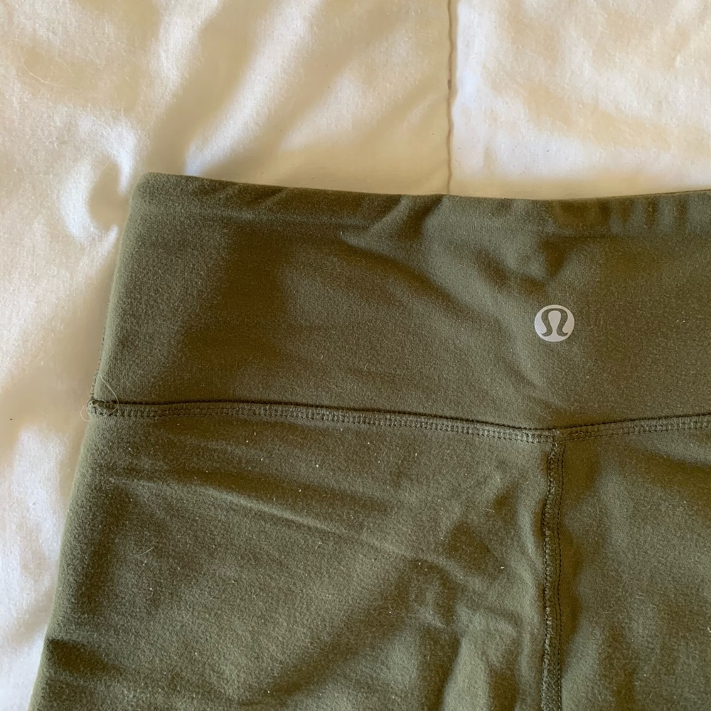 Lululemon crop leggings